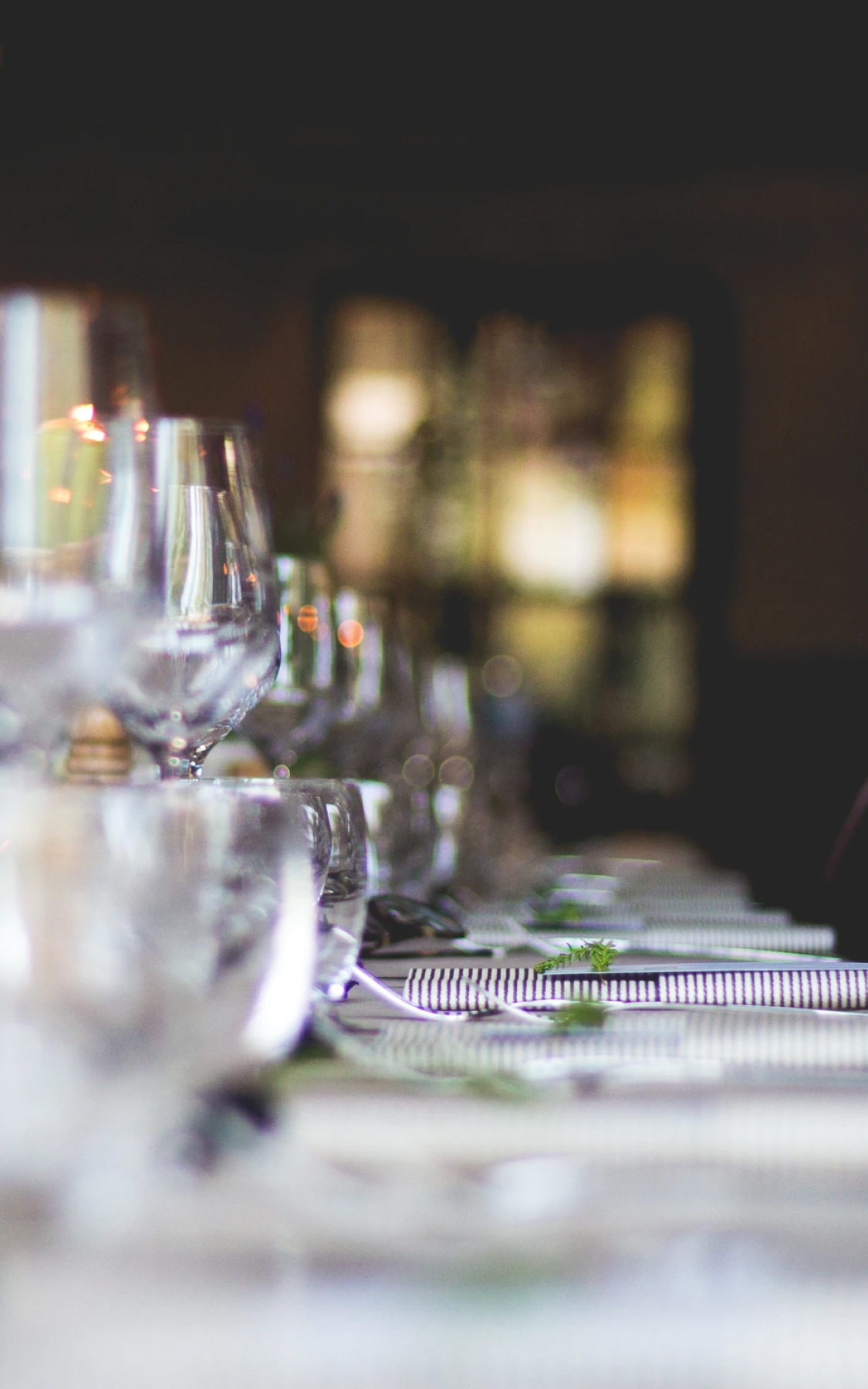 Table with wine glasses